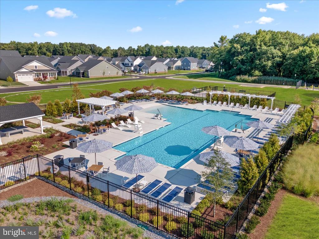 1260 Lake Michigan Dr