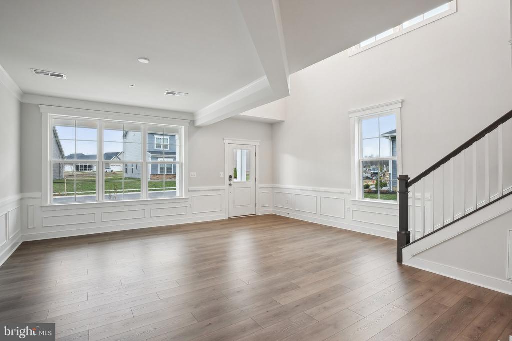 1260 Lake Michigan Dr