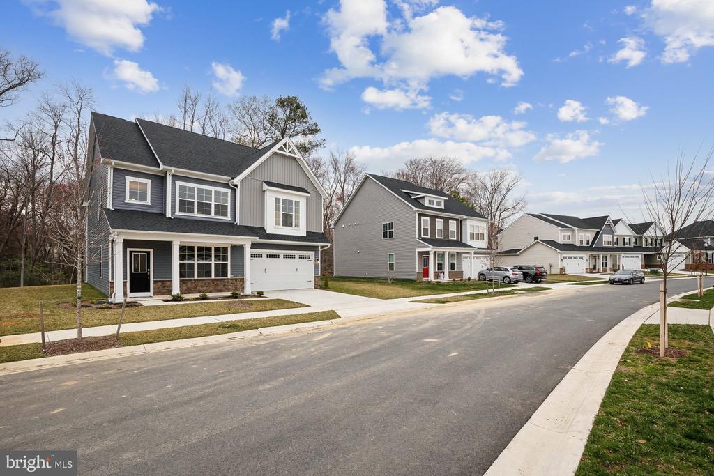 1260 Lake Michigan Dr