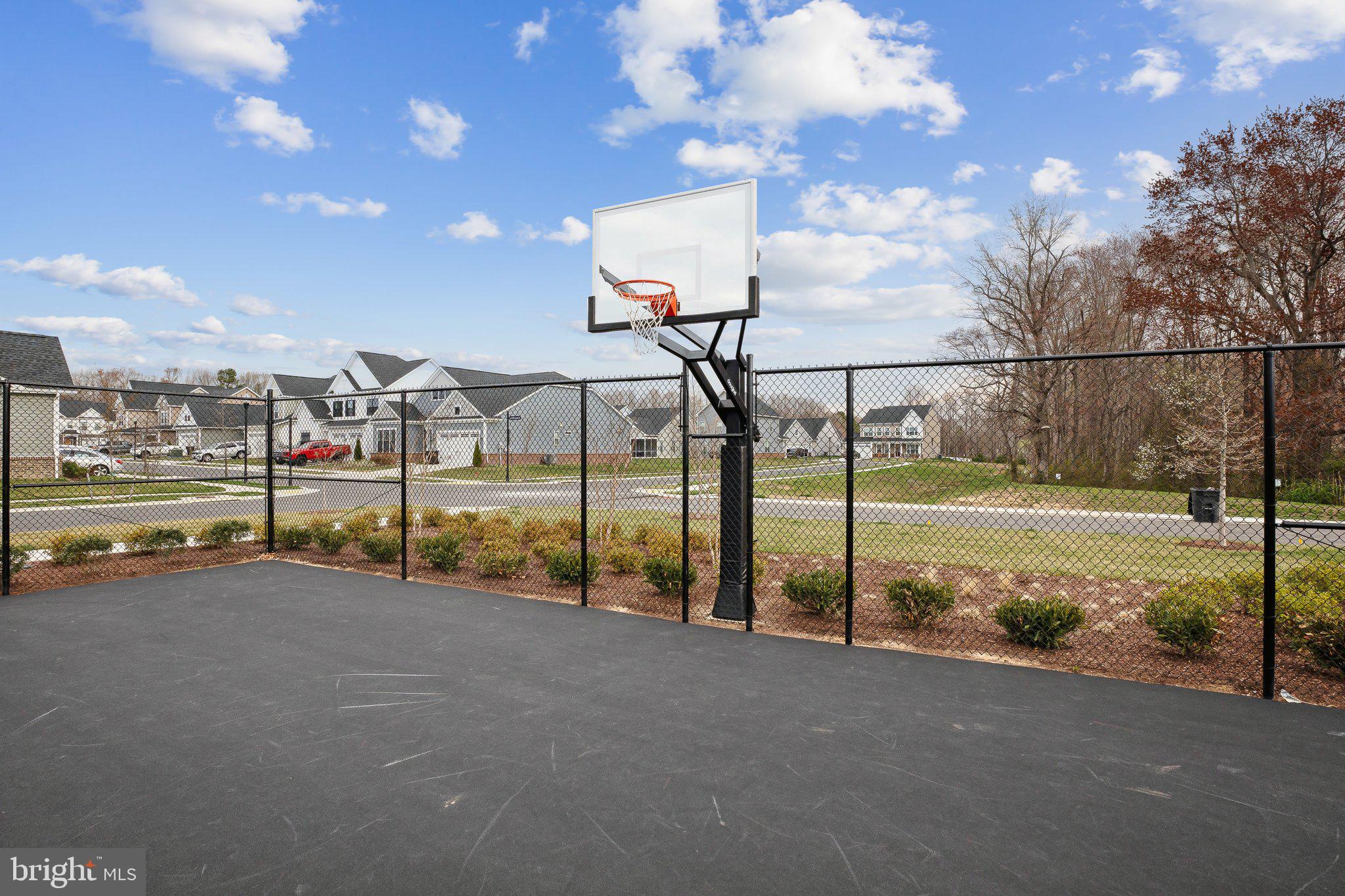 1260 Lake Michigan Dr