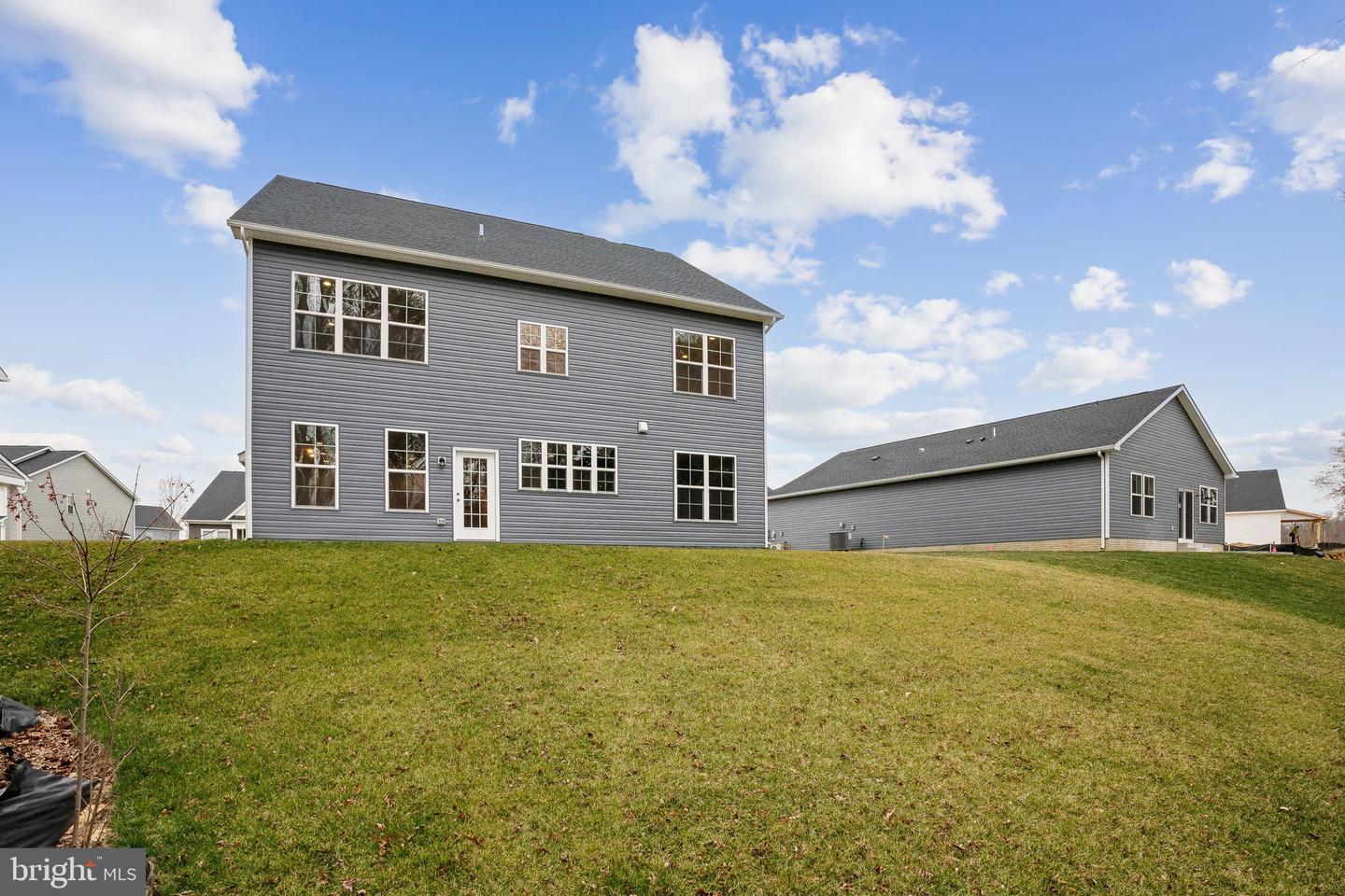 1260 Lake Michigan Dr