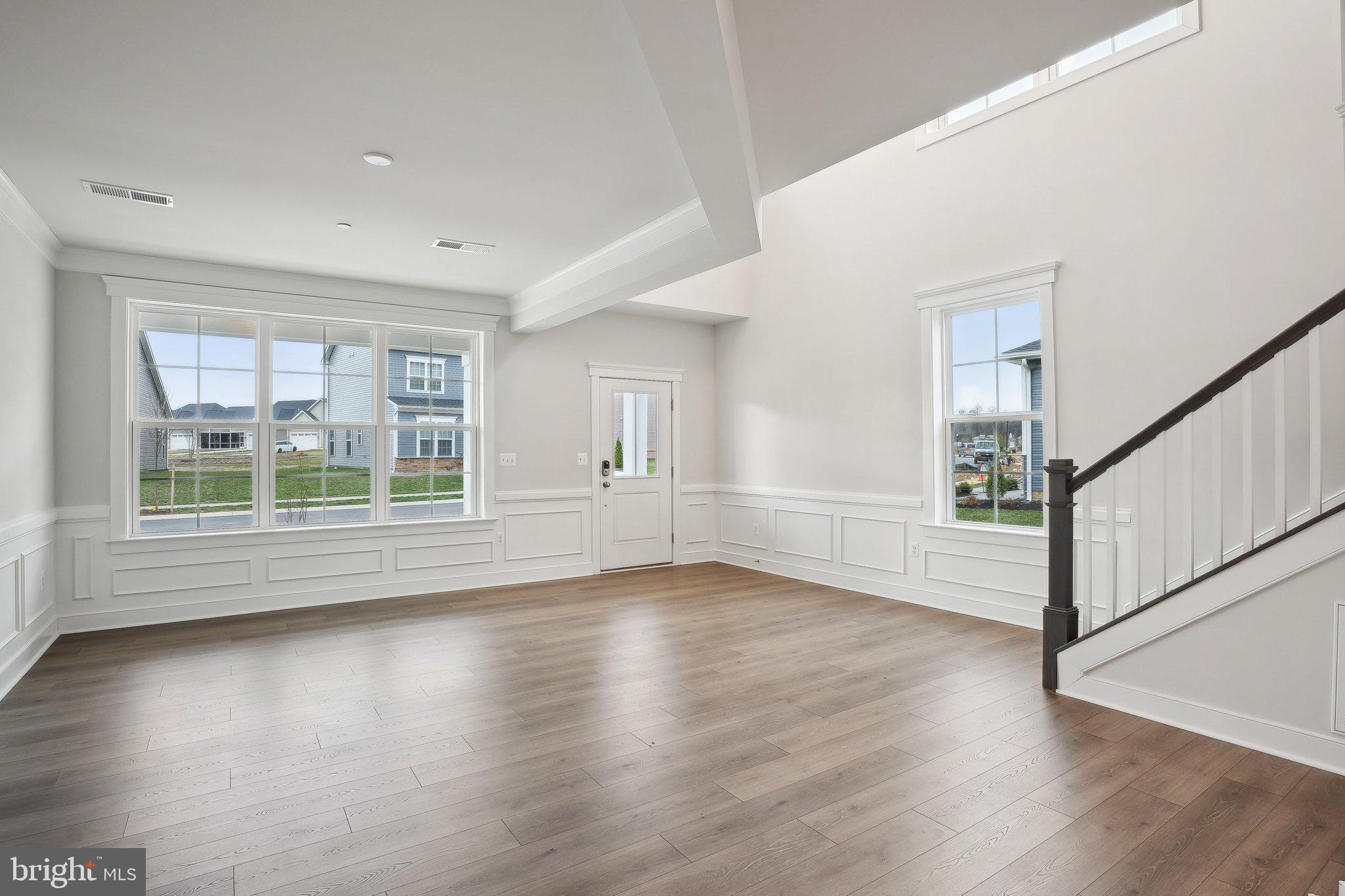 1260 Lake Michigan Dr