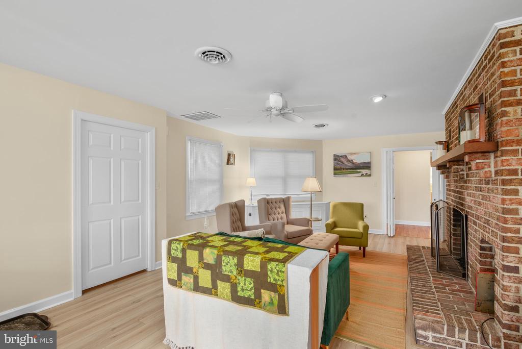 6379 Cedar Cove Rd