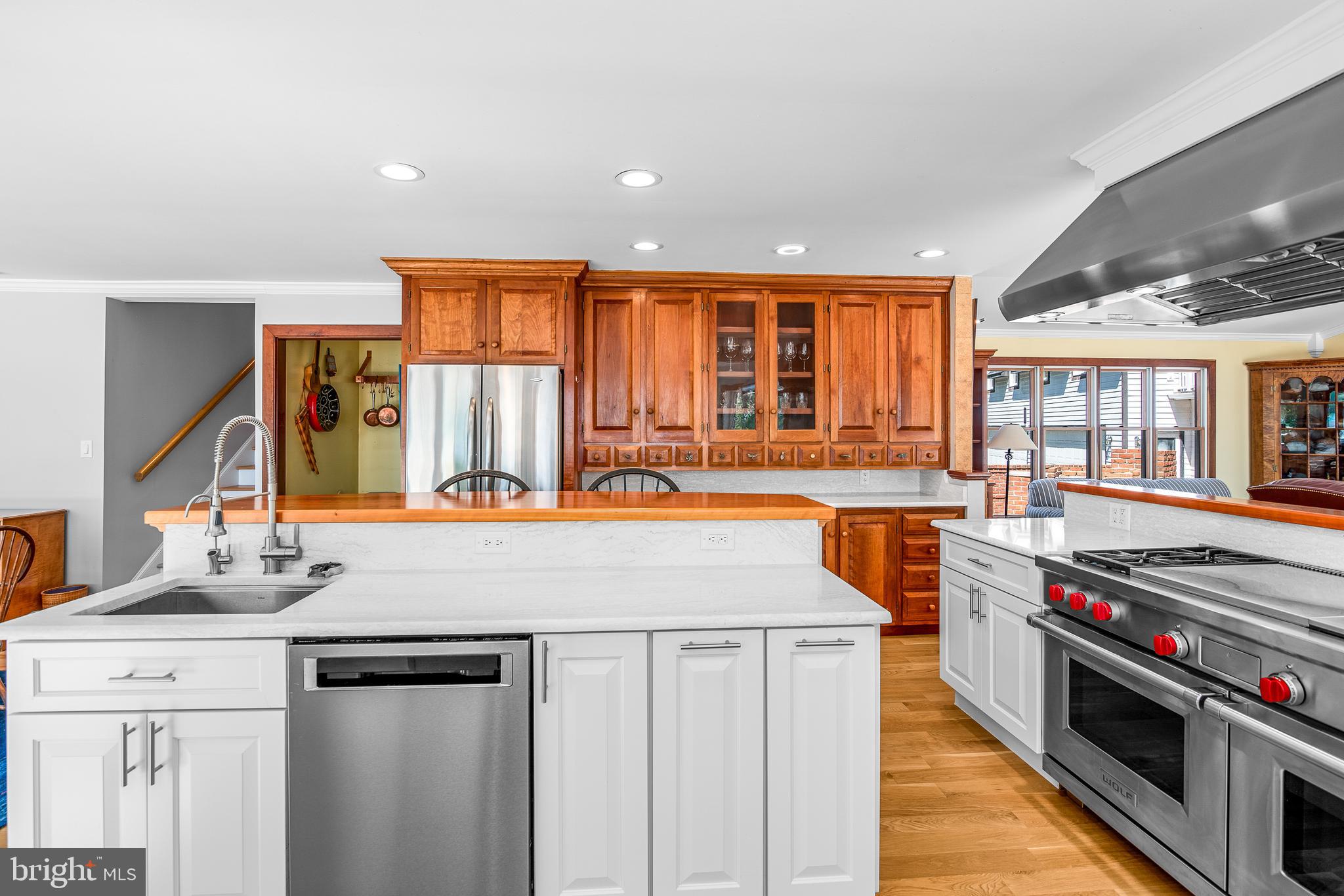 6884 Travelers Rest Cir