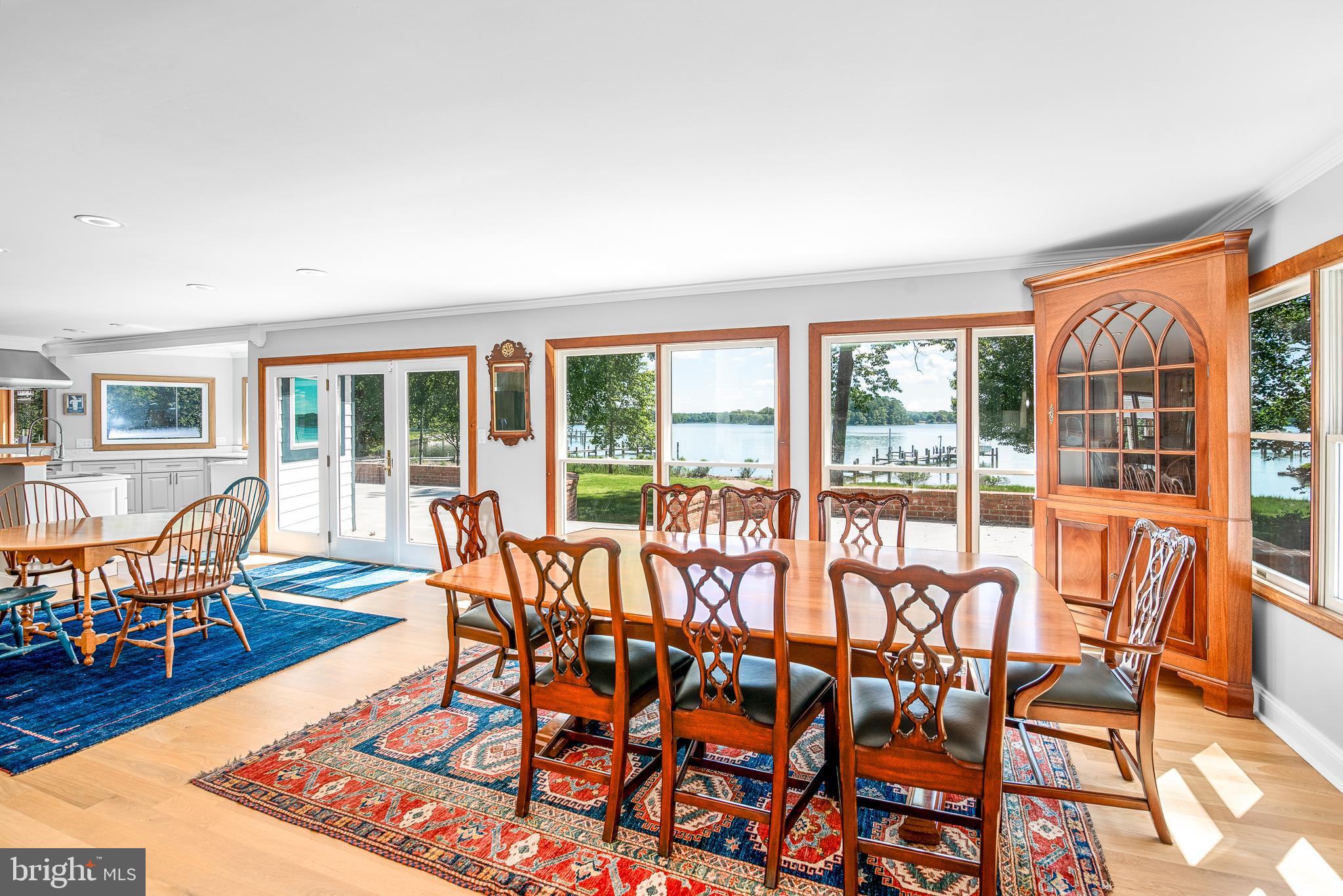 6884 Travelers Rest Cir