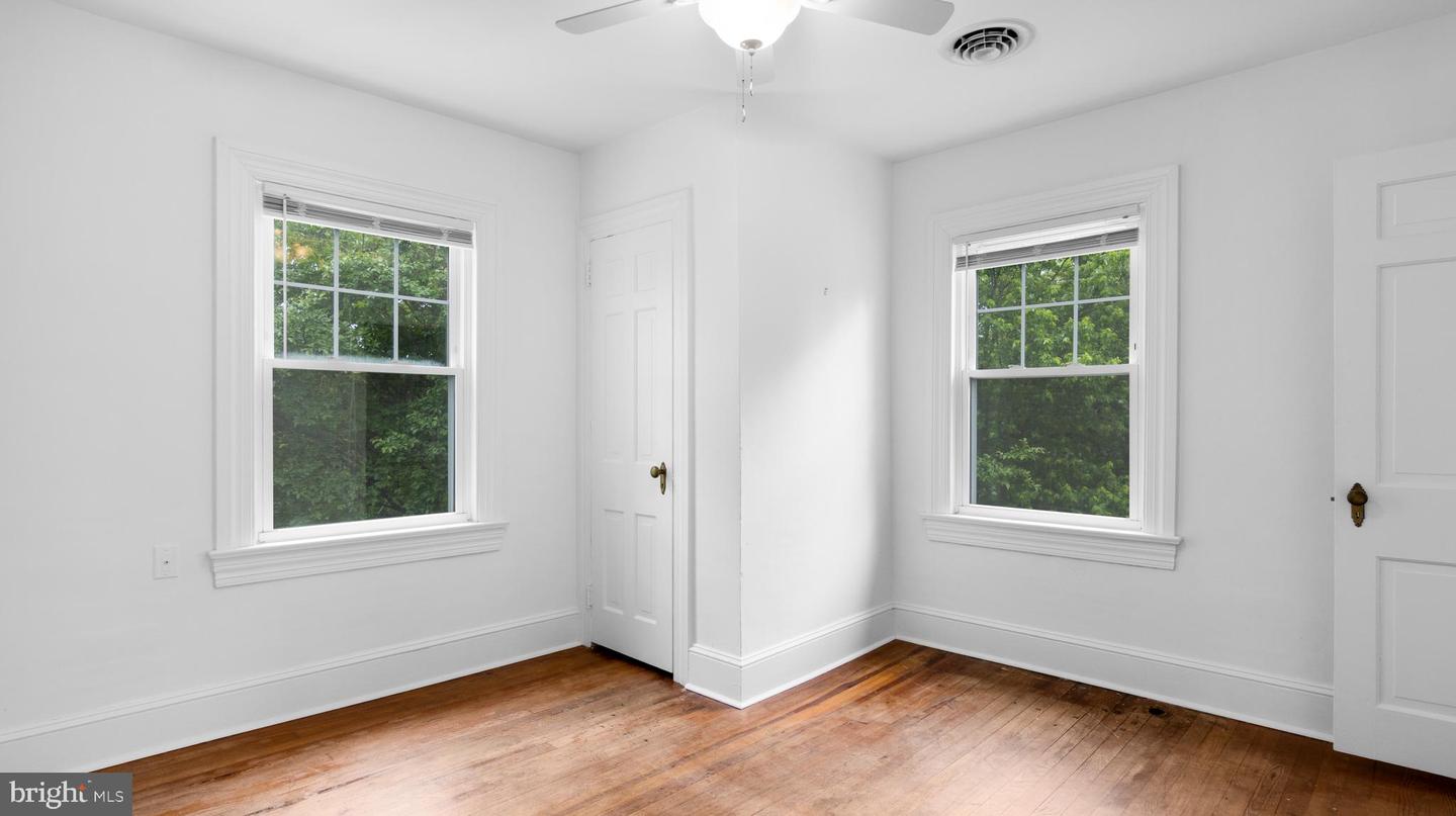 315 S AURORA ST