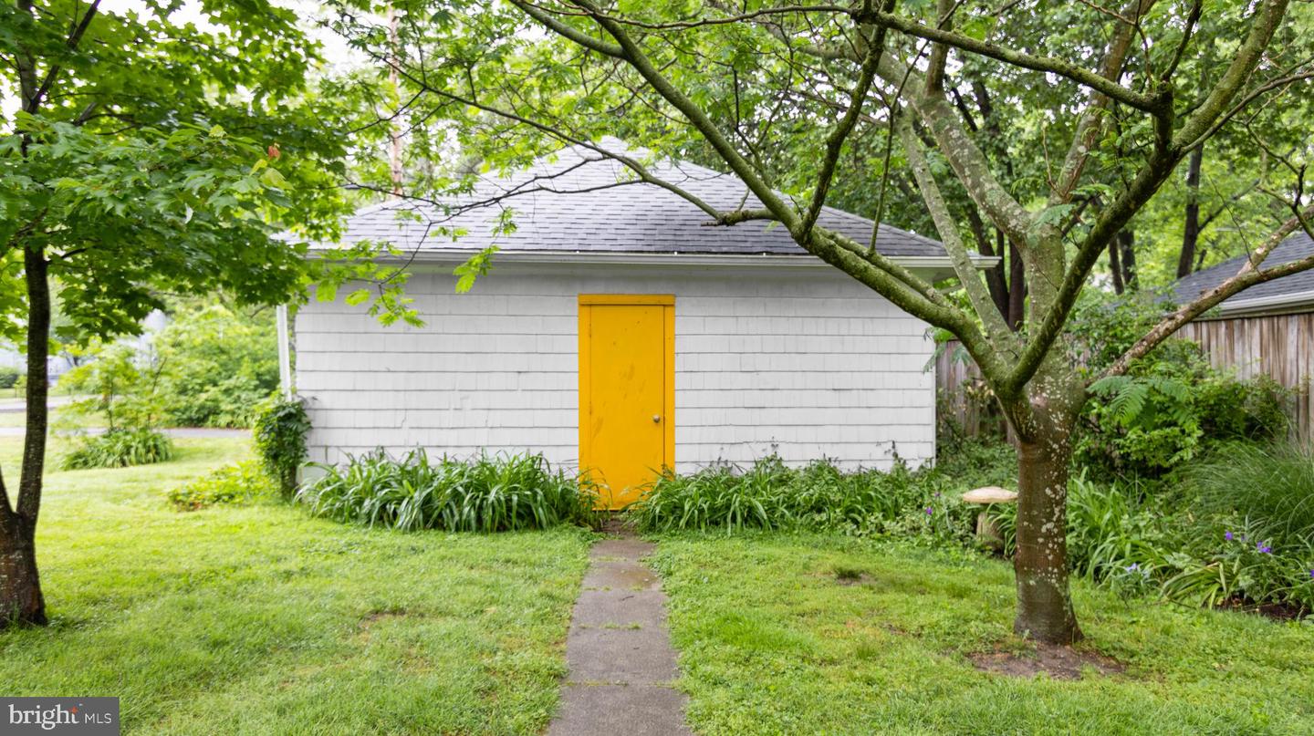 315 S AURORA ST