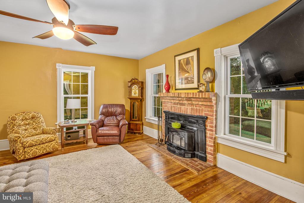 30131 Dover Rd