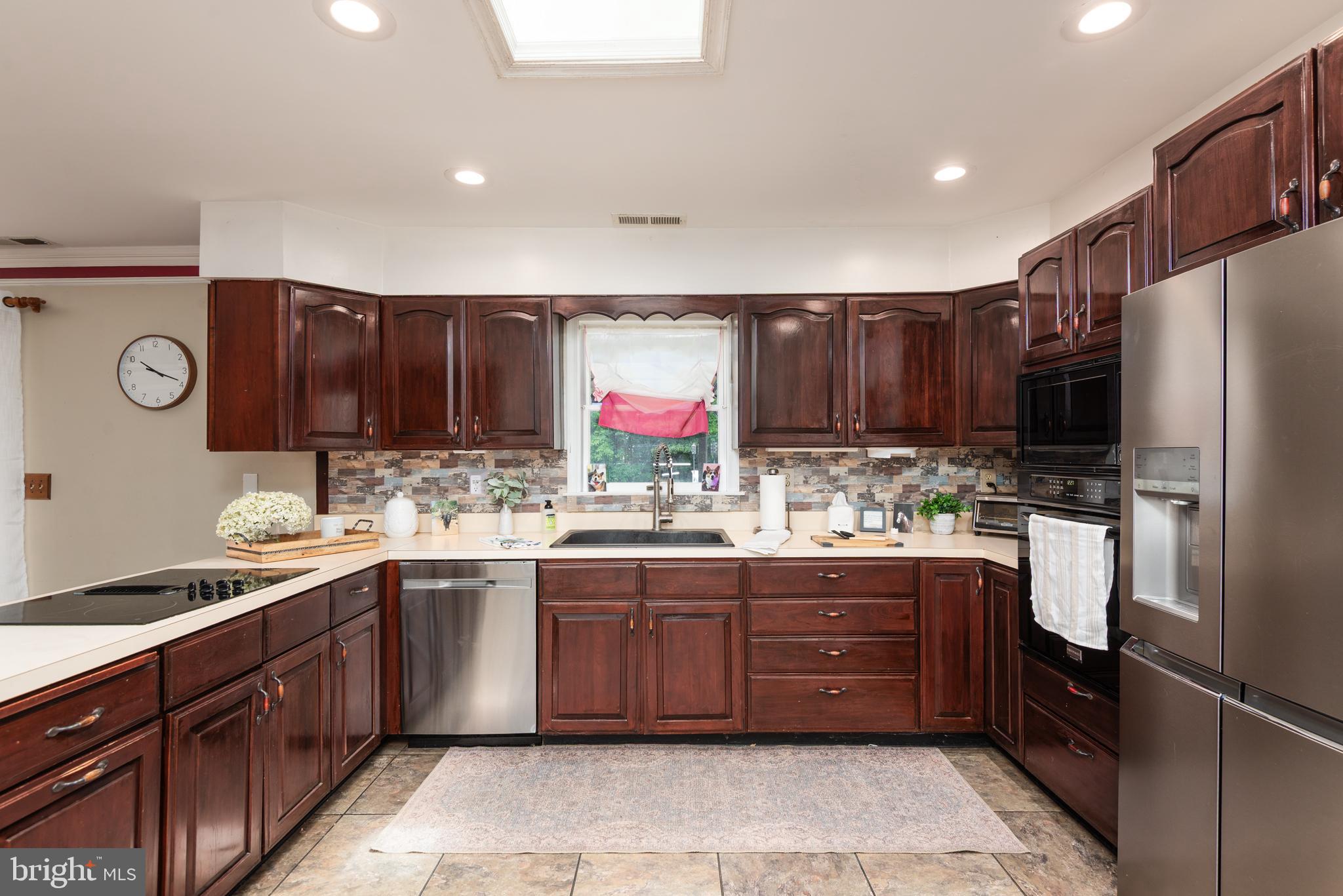 10527 KITTYS CORNER ROAD