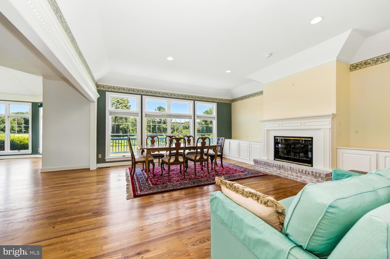 28602 CLUBHOUSE DRIVE