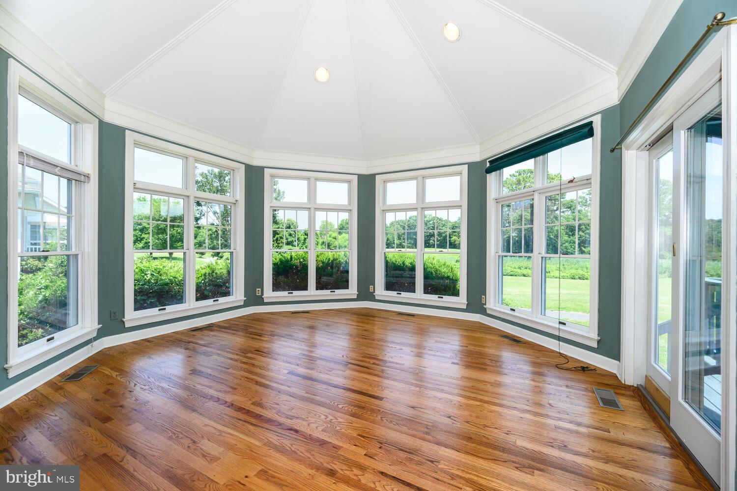 28602 CLUBHOUSE DRIVE