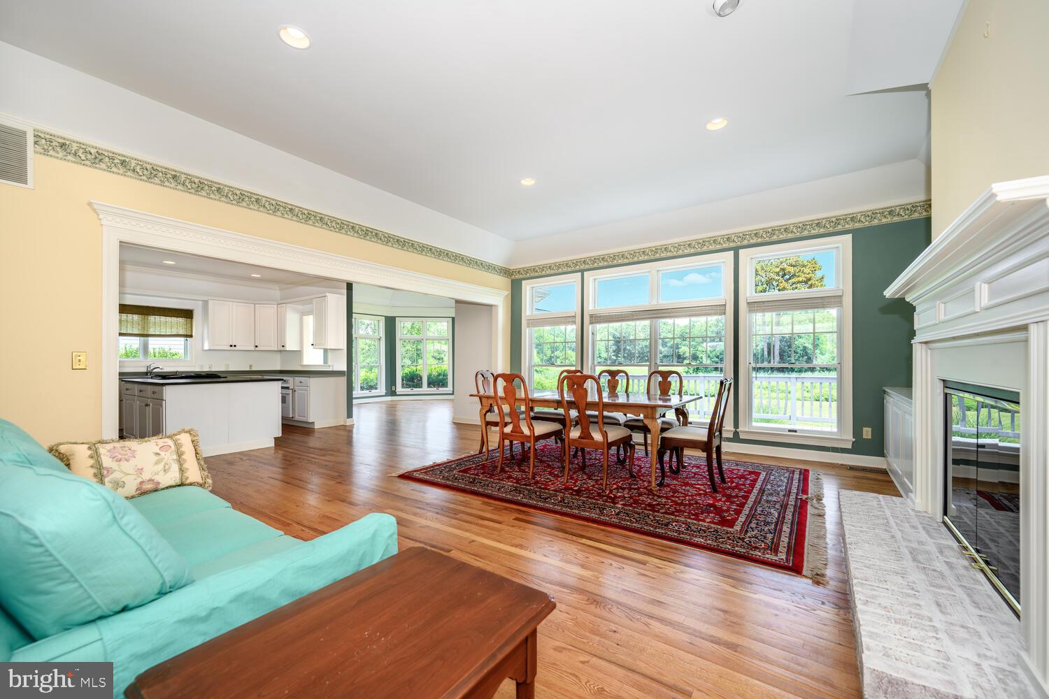 28602 CLUBHOUSE DRIVE