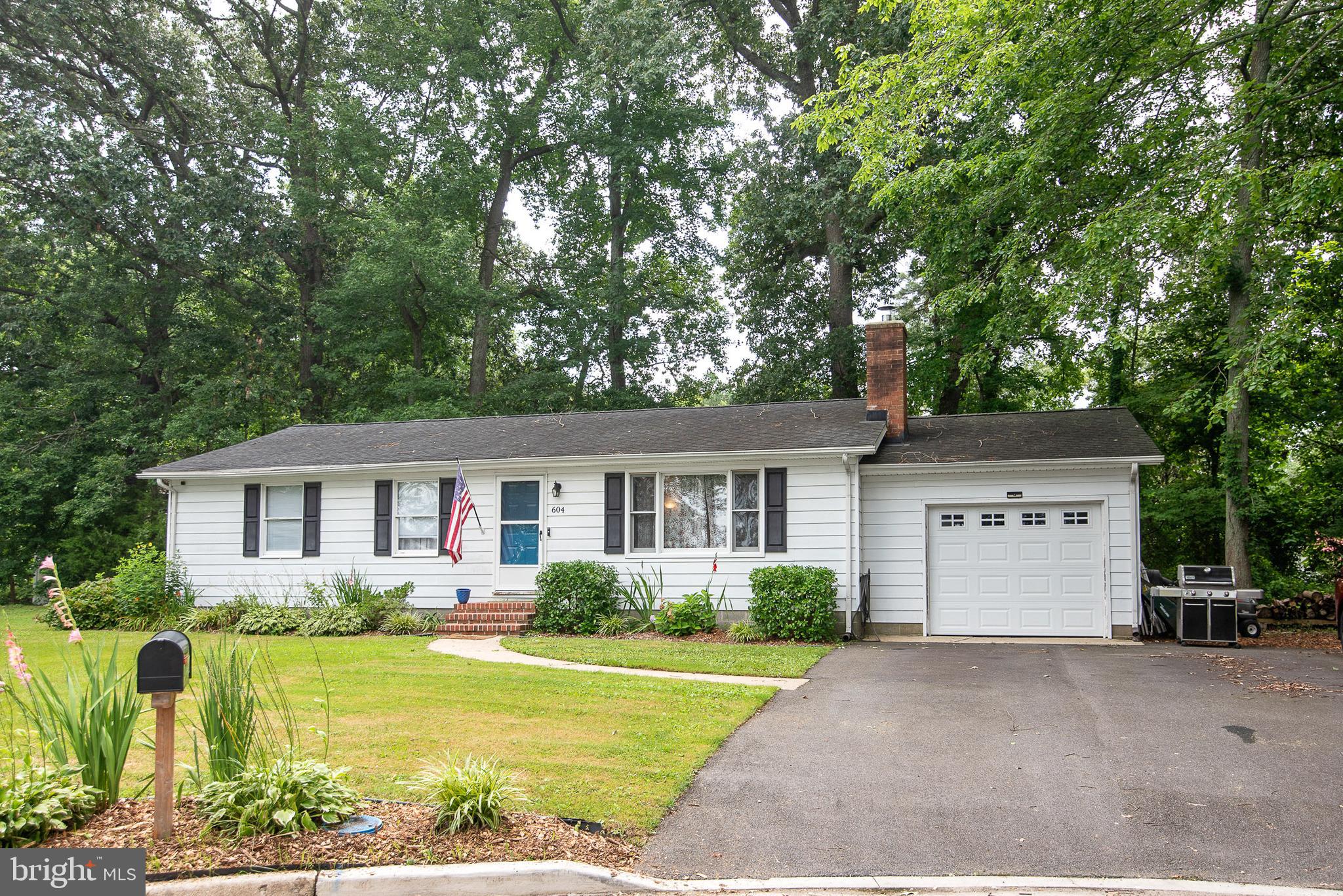604 Hazelwood Dr