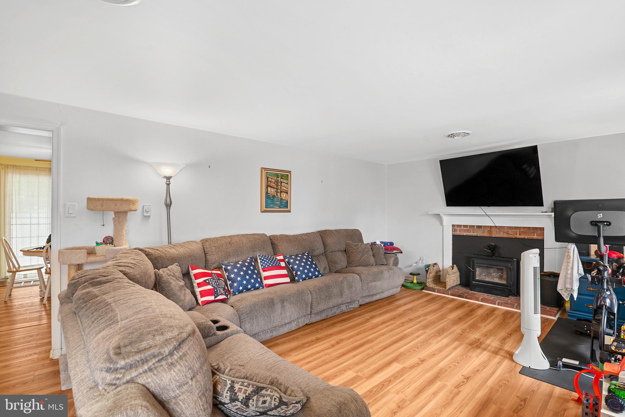 604 Hazelwood Dr