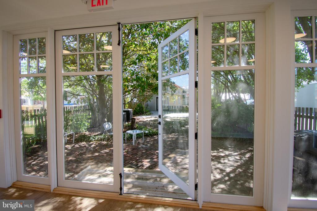 103 Fremont St