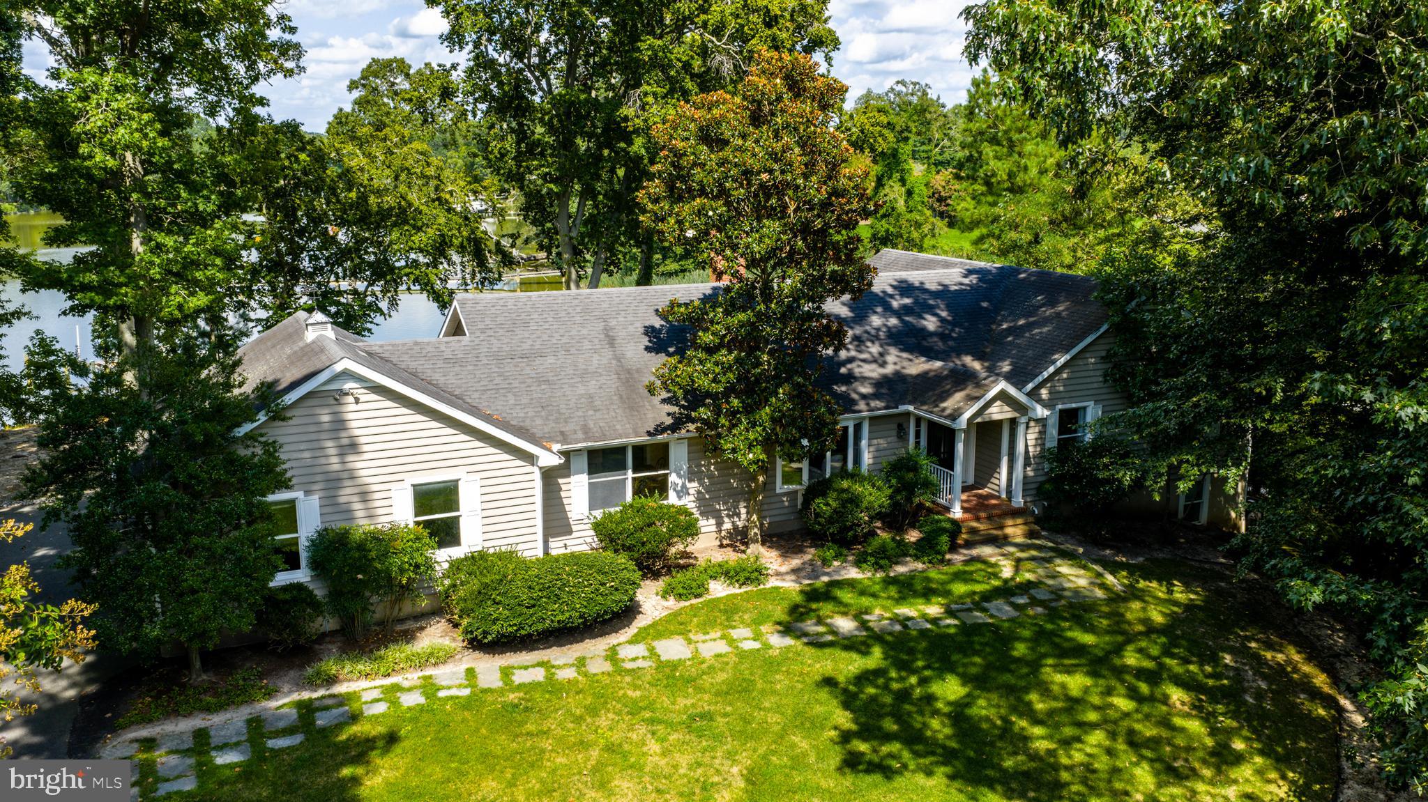 7761 WOODLAND CIRCLE