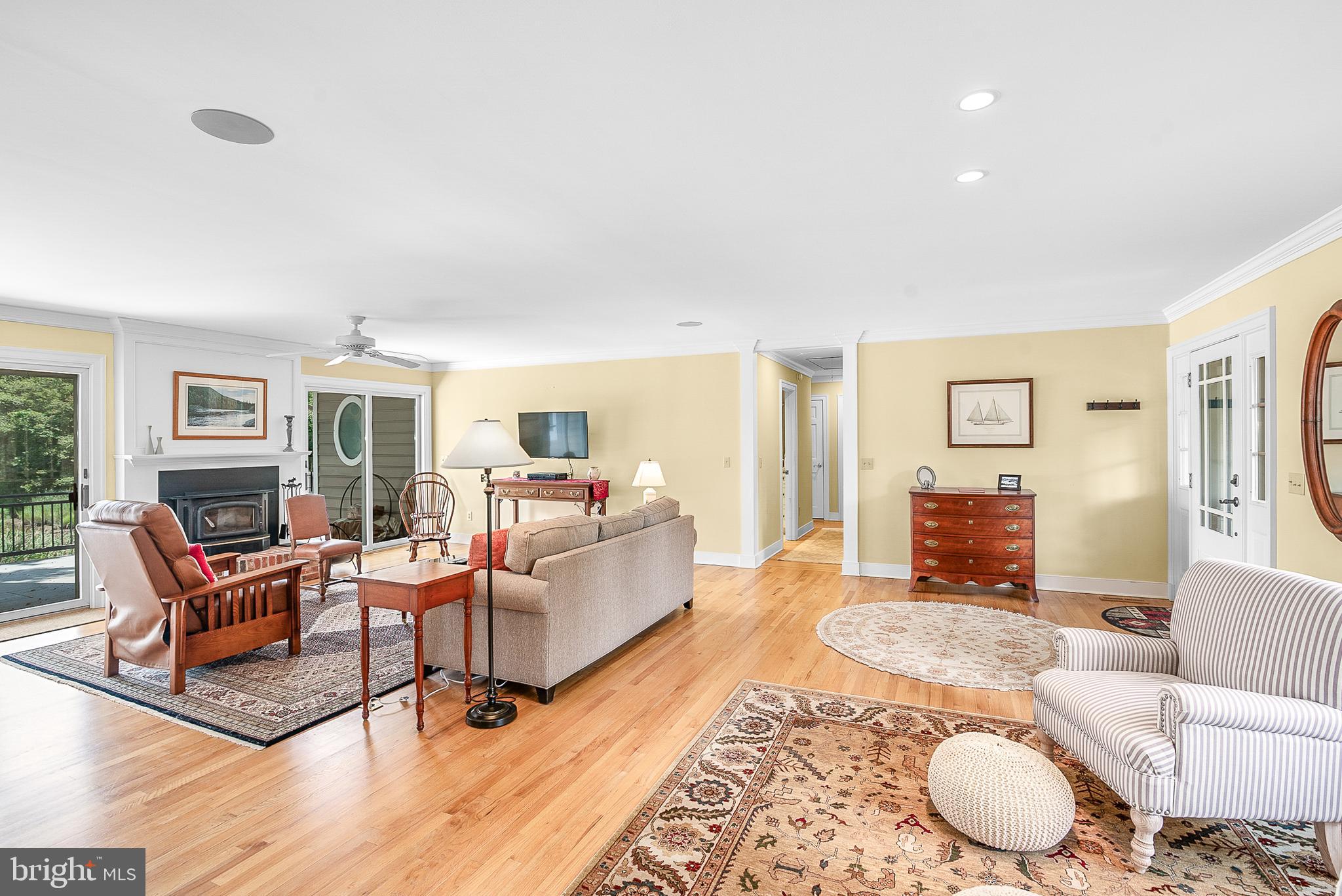 7761 WOODLAND CIRCLE