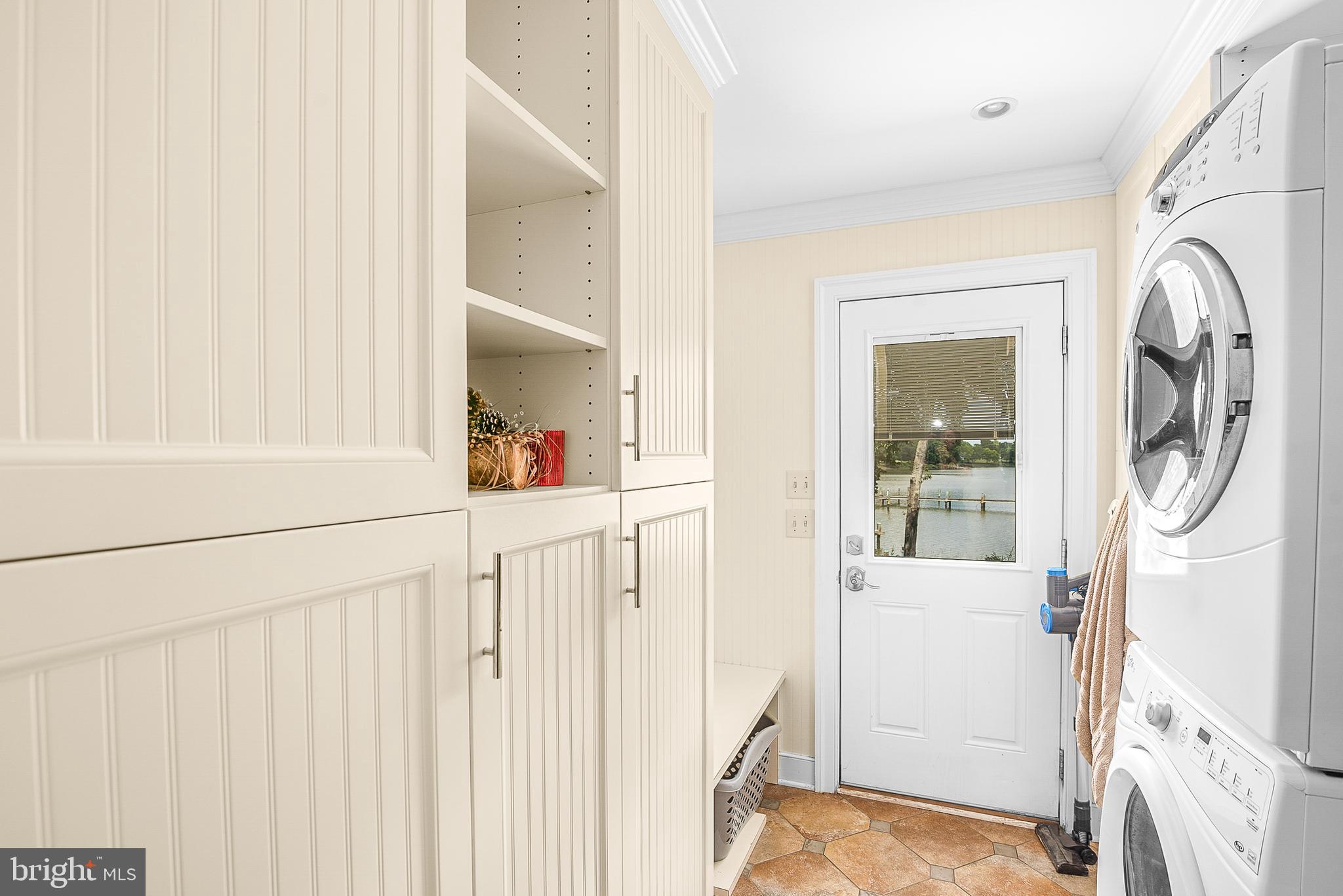 7761 WOODLAND CIRCLE