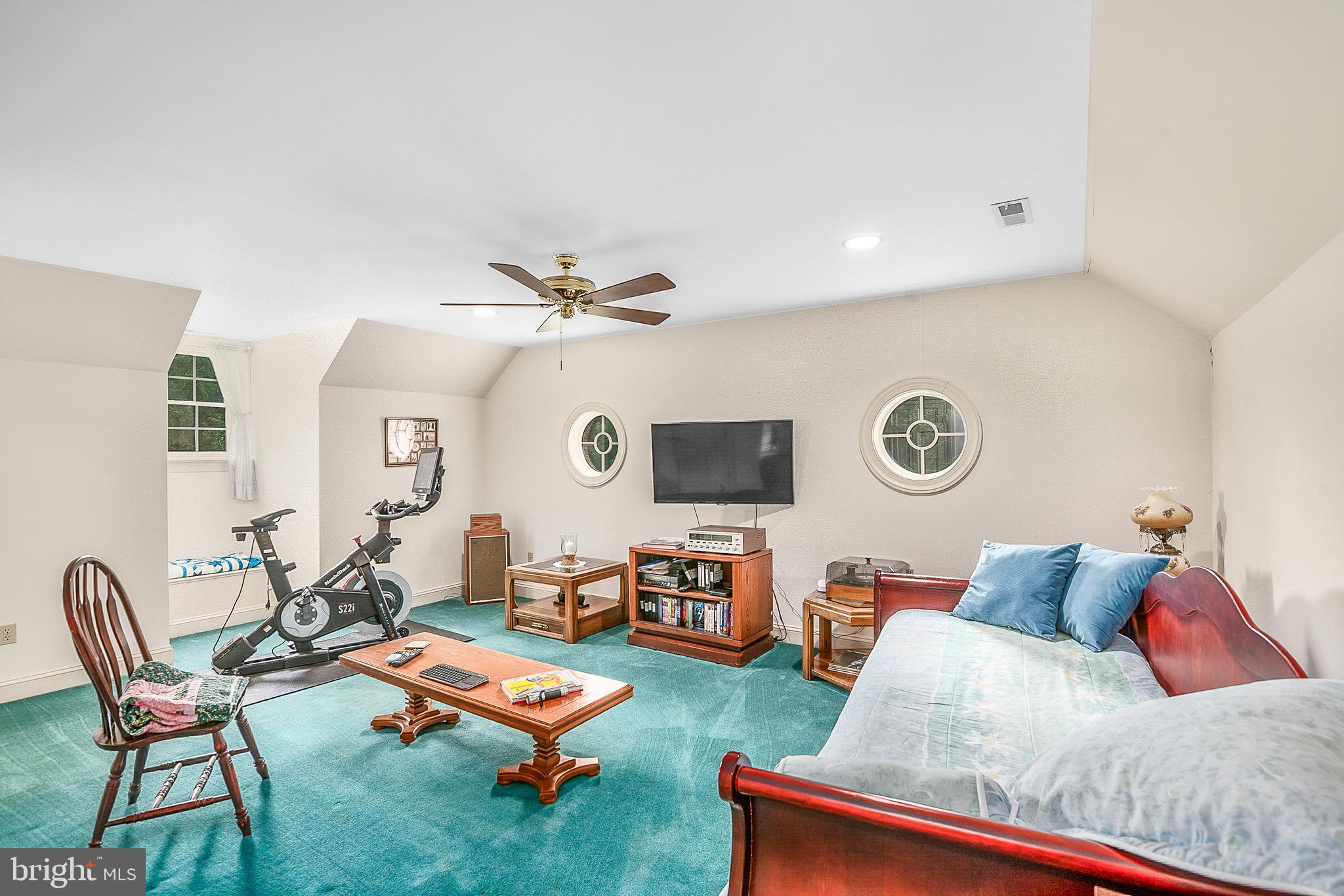 9900 EAGLE DRIVE