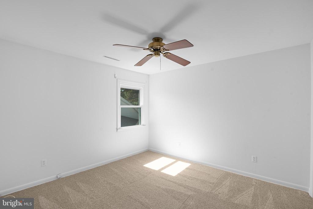 303 MARKET STREET 5