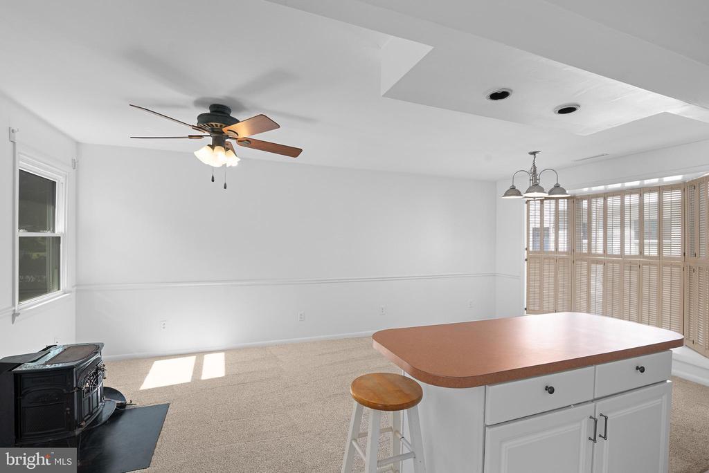 303 MARKET STREET 5