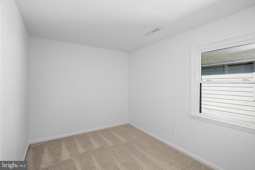 303 MARKET STREET 5