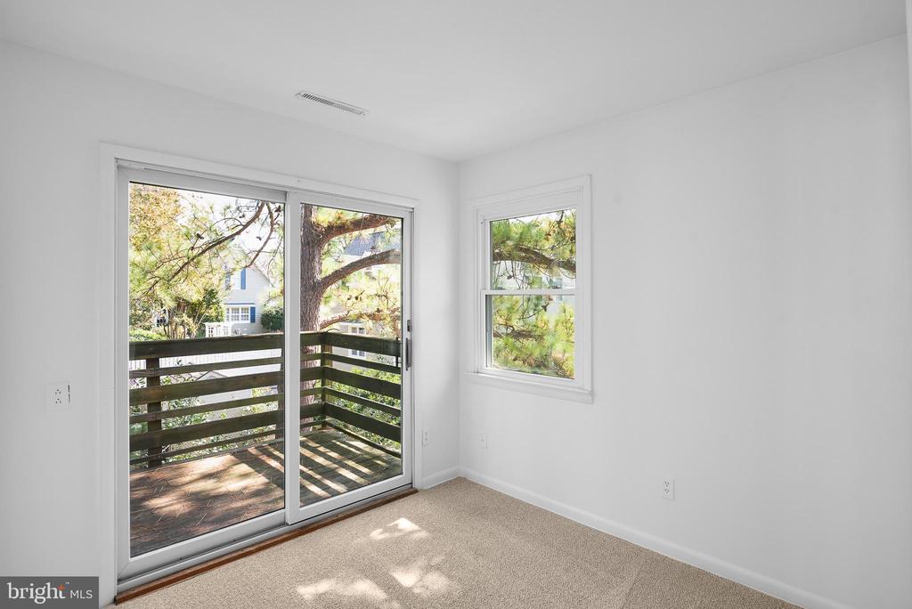 303 MARKET STREET 5