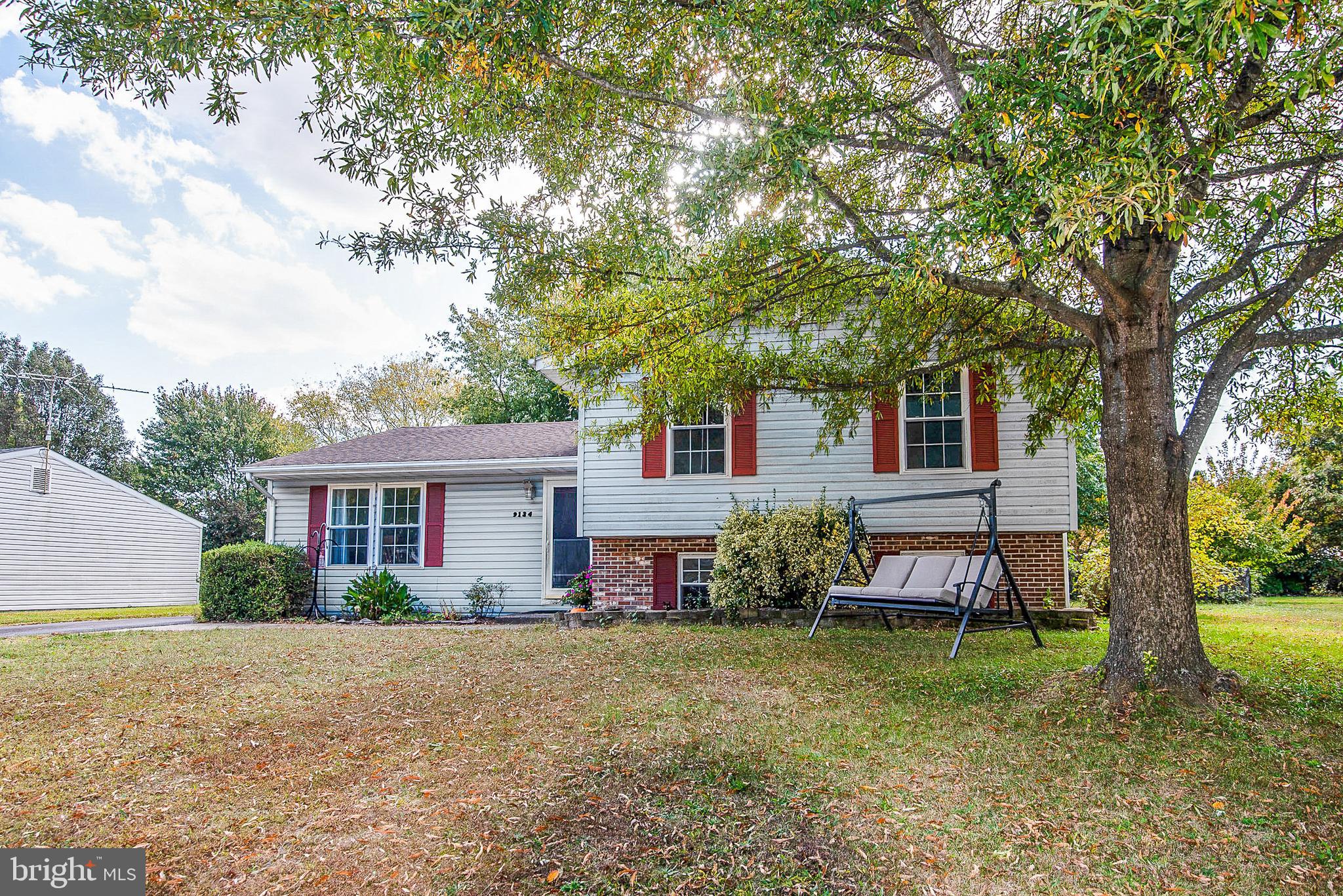 9134 HONEYSUCKLE DRIVE