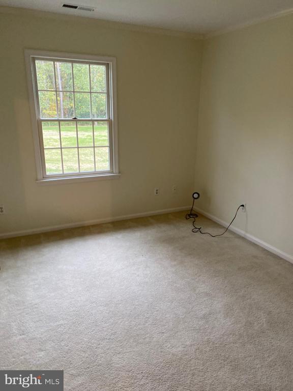 7406 TOUR DRIVE