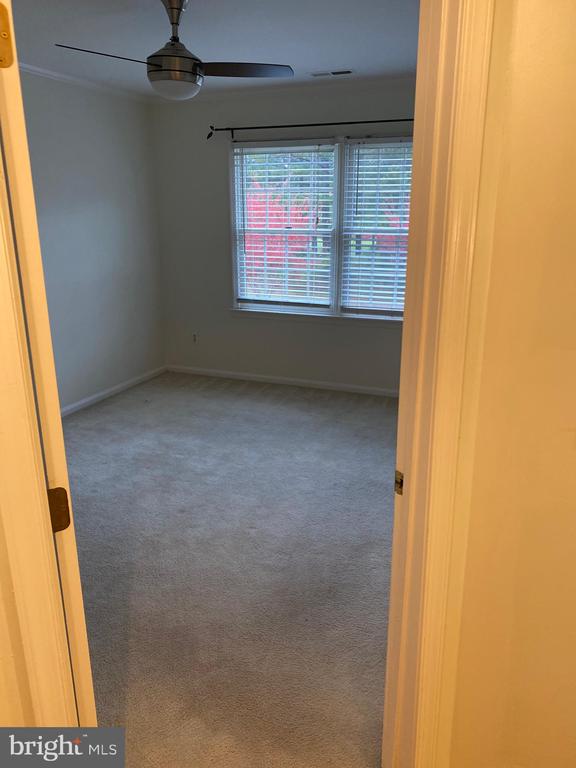 7406 TOUR DRIVE