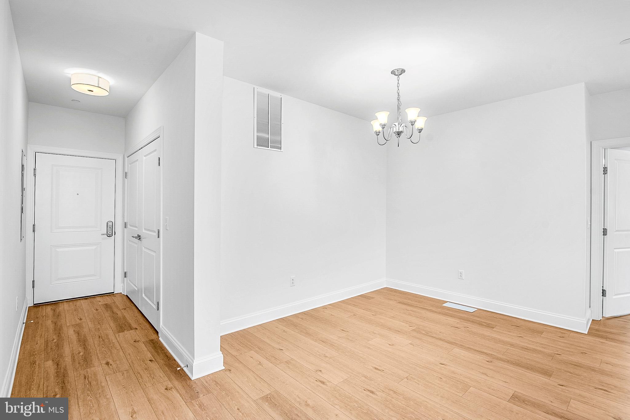 123 S WASHINGTON ST 202