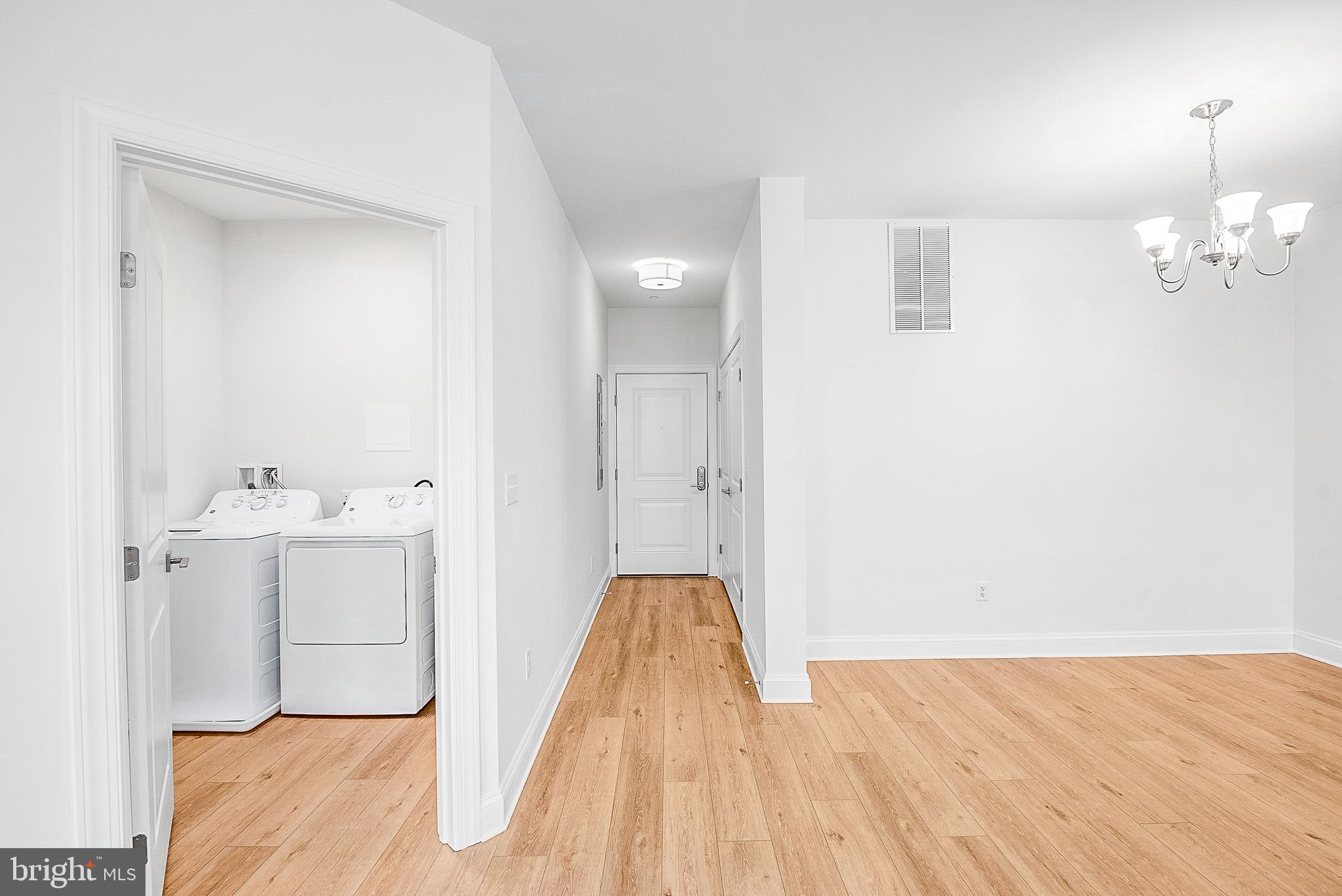 123 S WASHINGTON ST 202