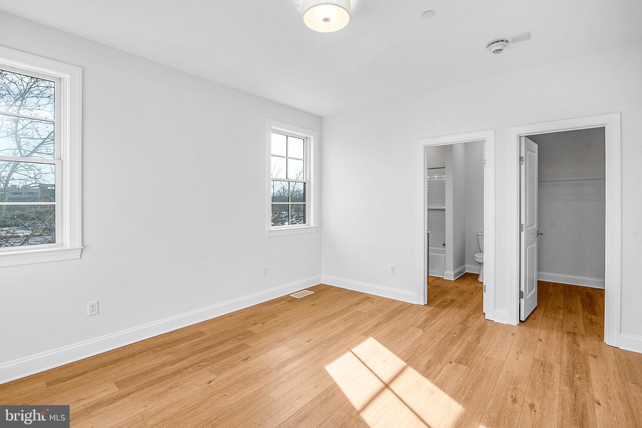 123 S WASHINGTON ST 202