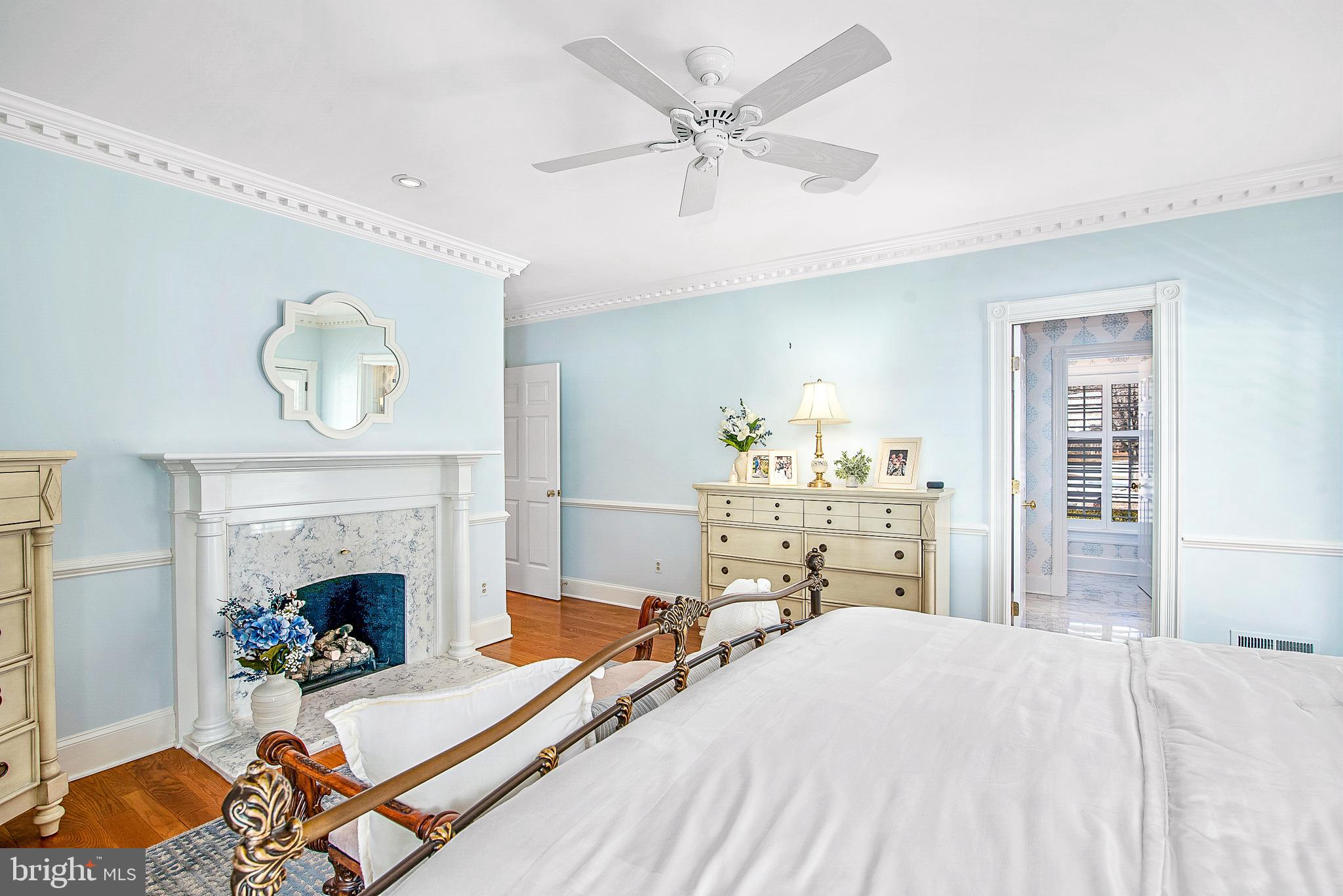 24679 DEEP NECK ROAD