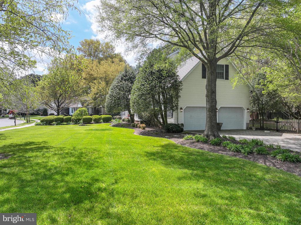 31 LONDONDERRY DRIVE