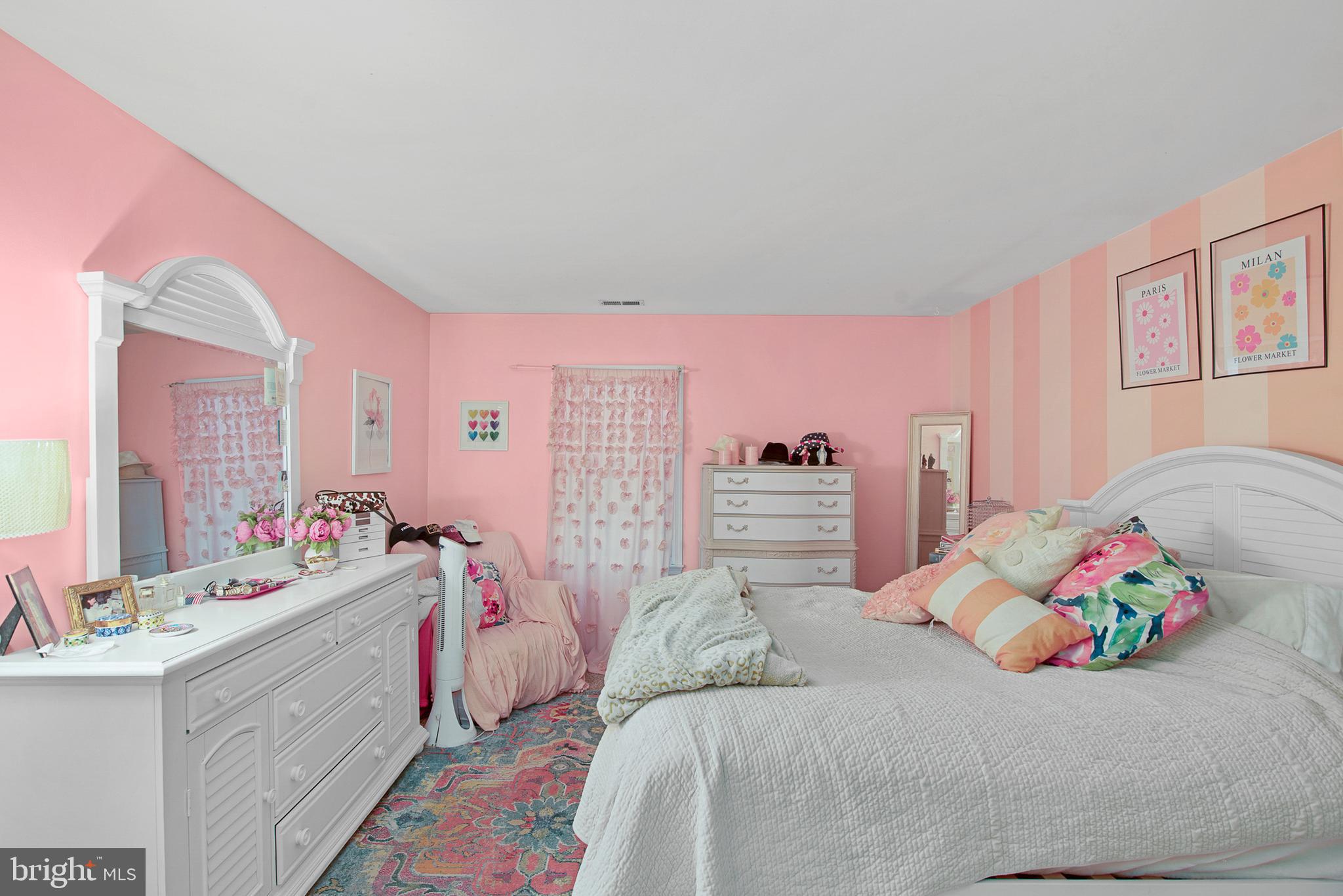 1205 WASHINGTON DRIVE