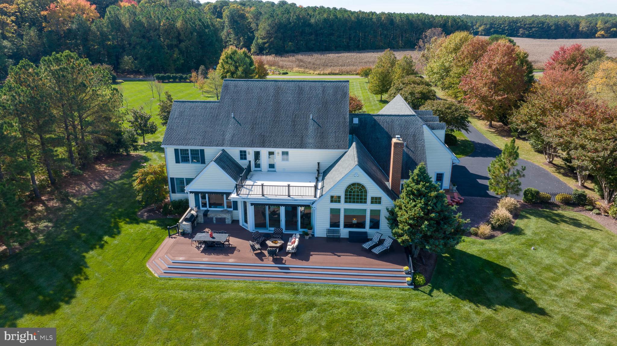 24678 NEW POST ROAD