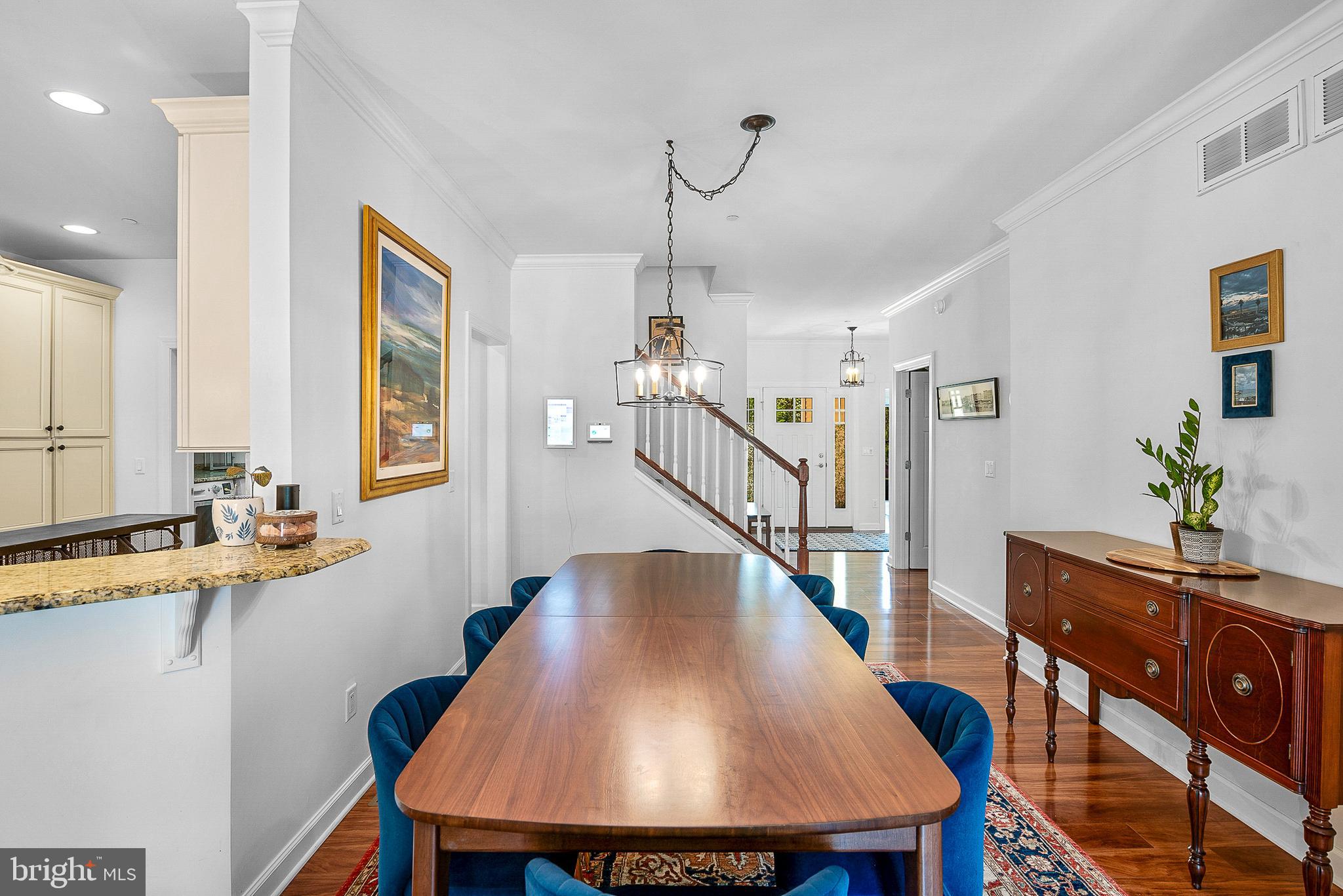 109 W MARENGO STREET