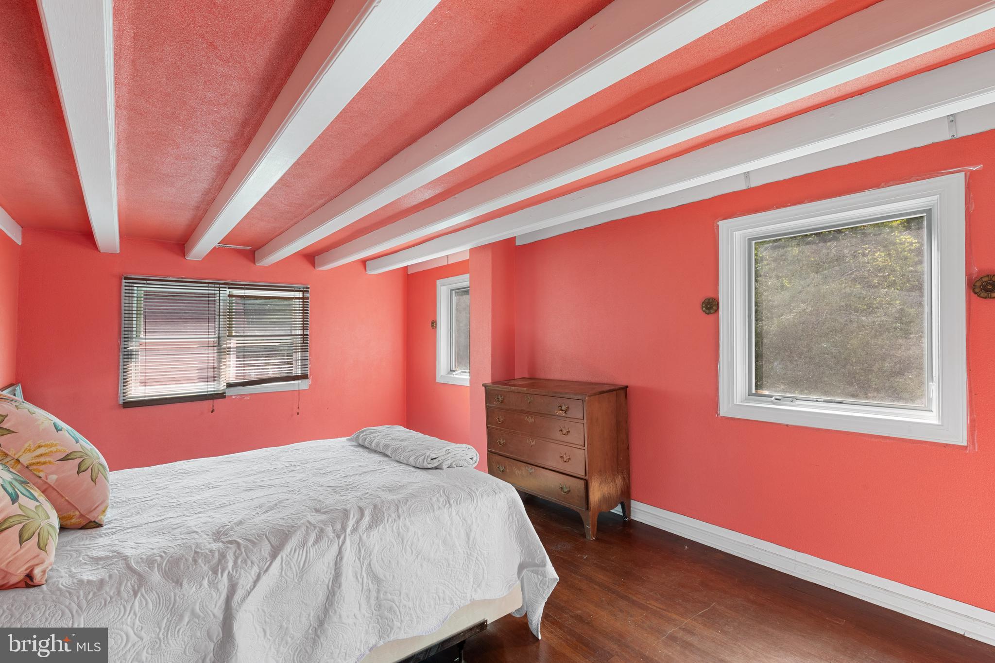 28630 EDGEMERE ROAD