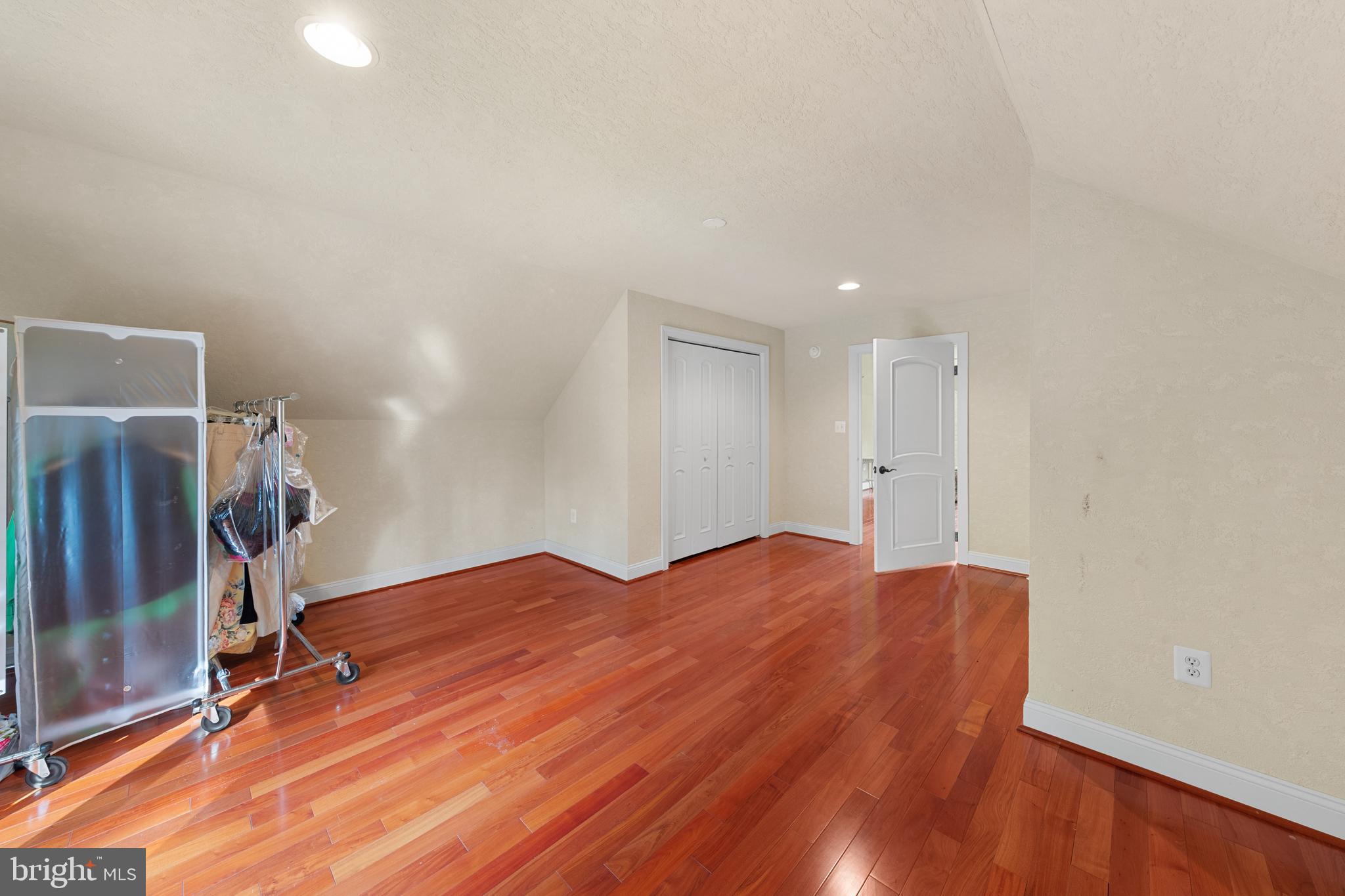 28630 EDGEMERE ROAD