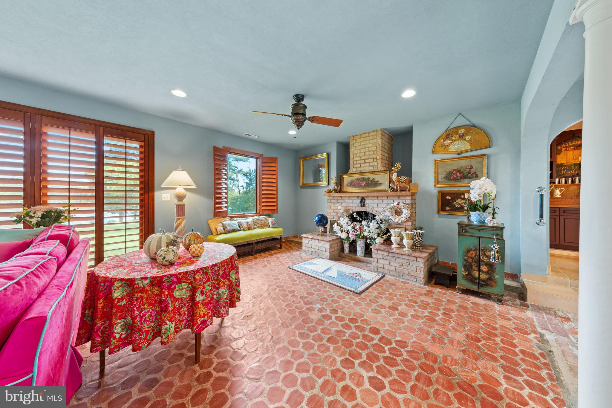 28630 EDGEMERE ROAD