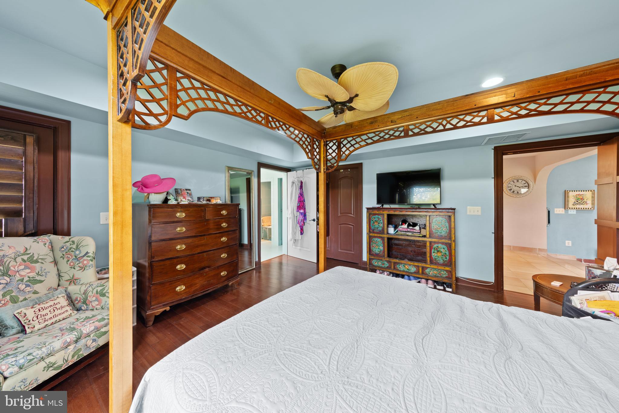 28630 EDGEMERE ROAD