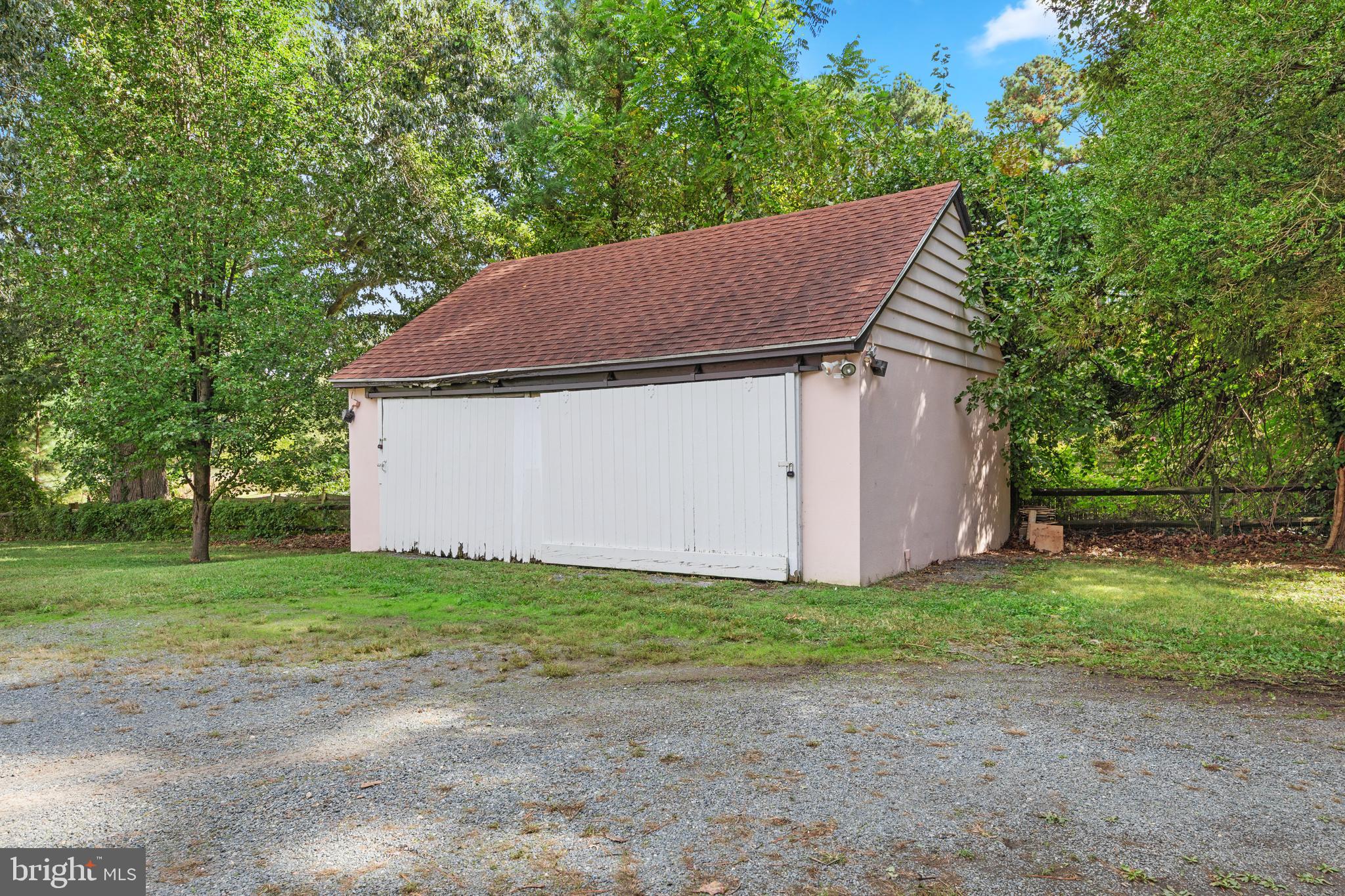 28630 EDGEMERE ROAD
