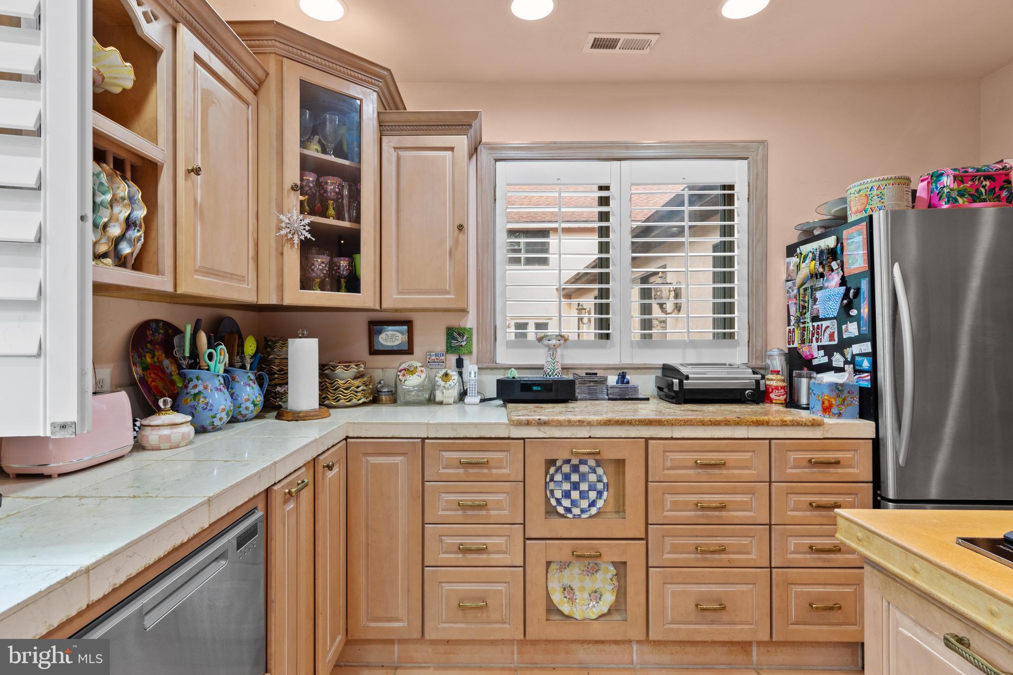 28630 EDGEMERE ROAD