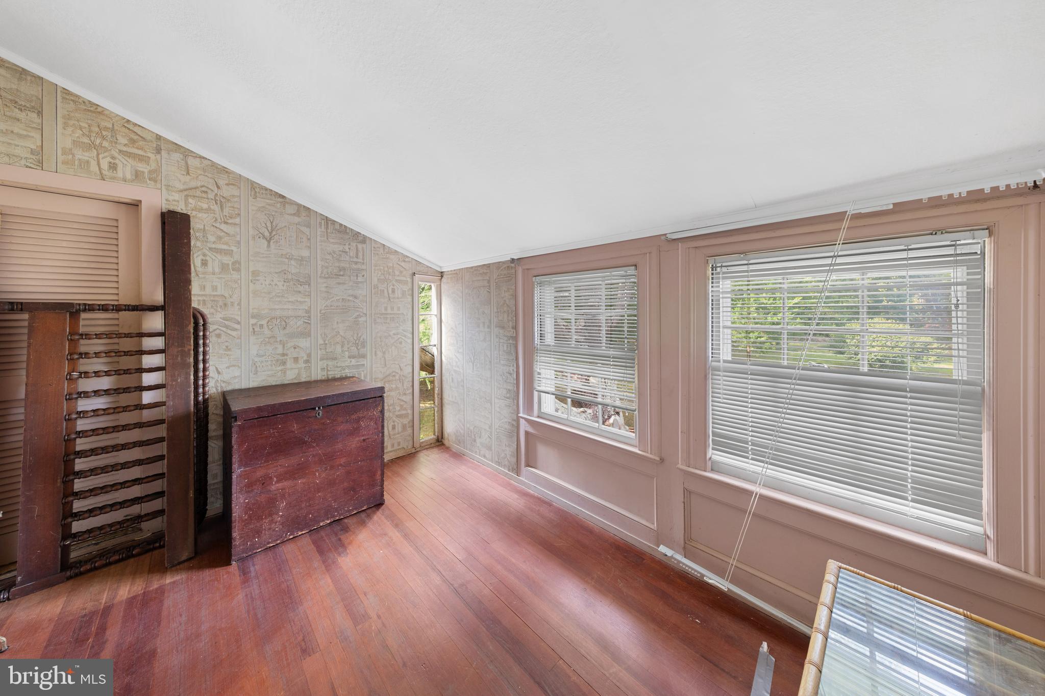 28630 EDGEMERE ROAD