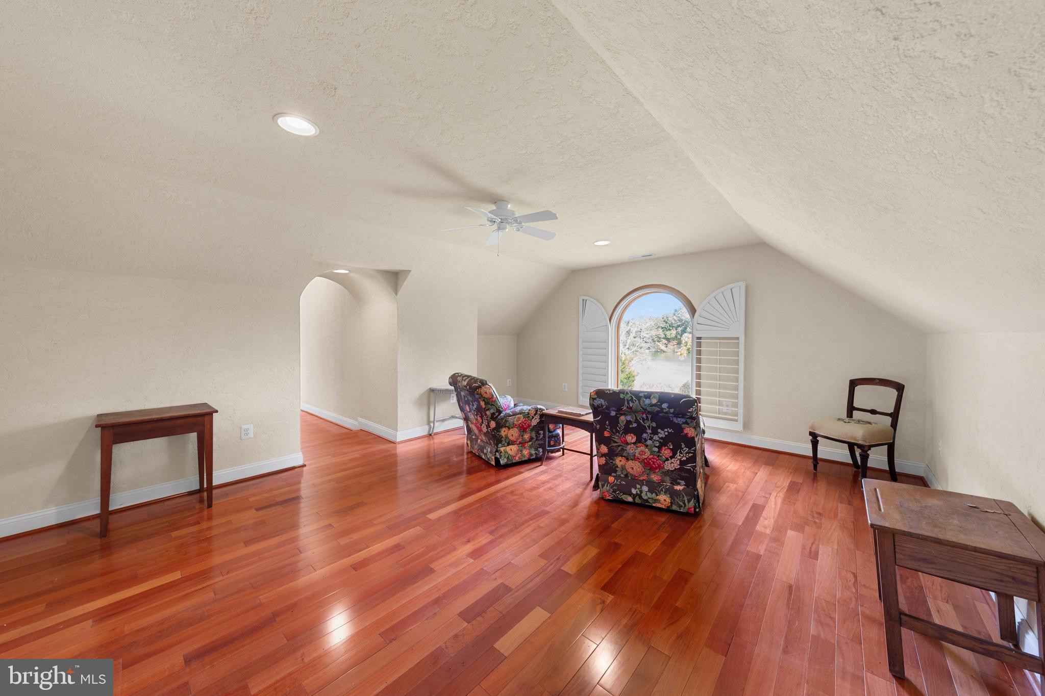 28630 EDGEMERE ROAD