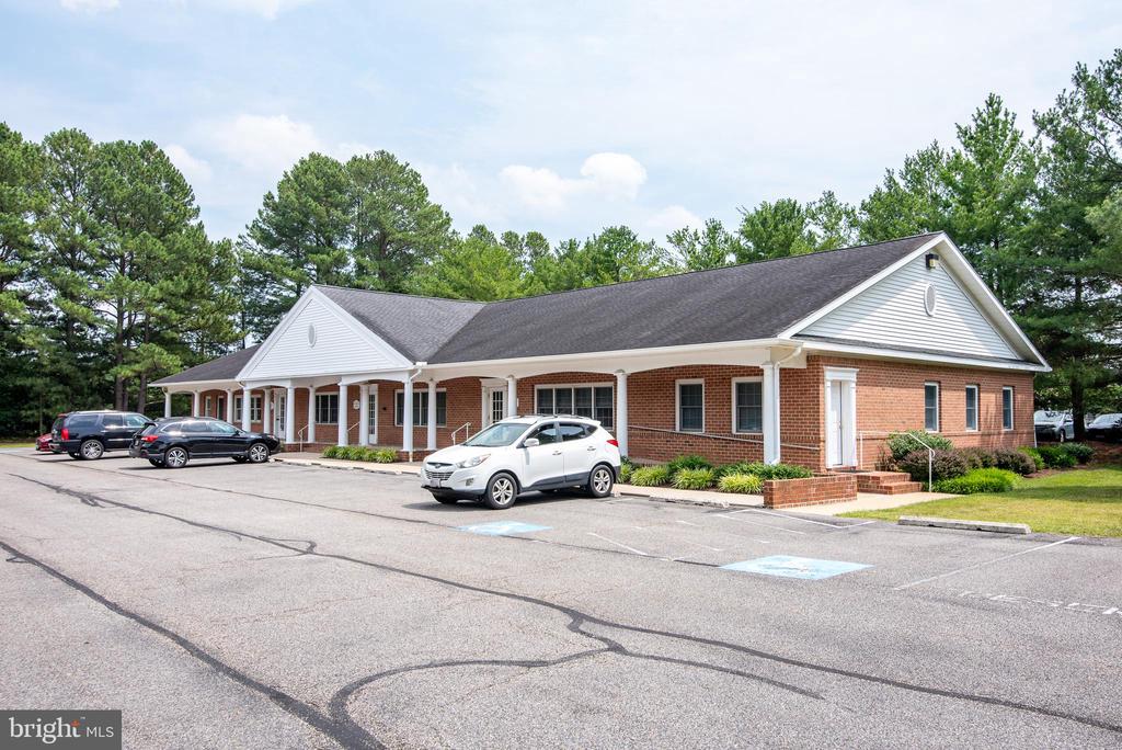 556 CYNWOOD DRIVE A A