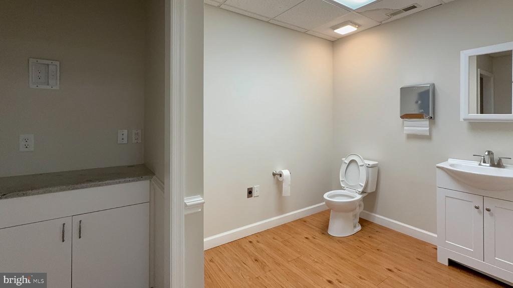 556 CYNWOOD DRIVE A A