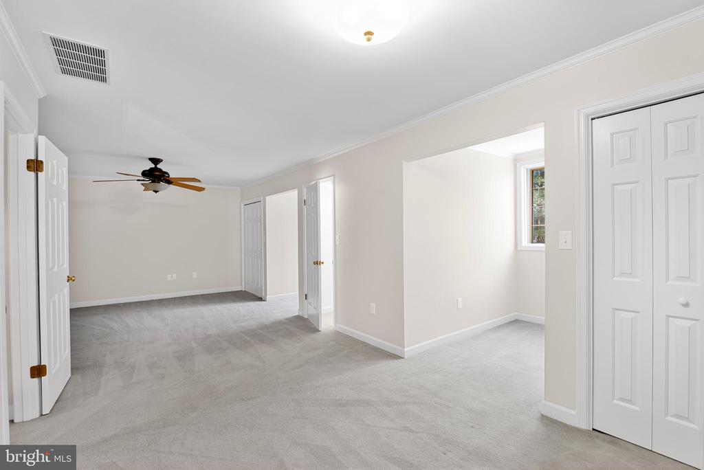 1175 S WASHINGTON STREET Unit: 18