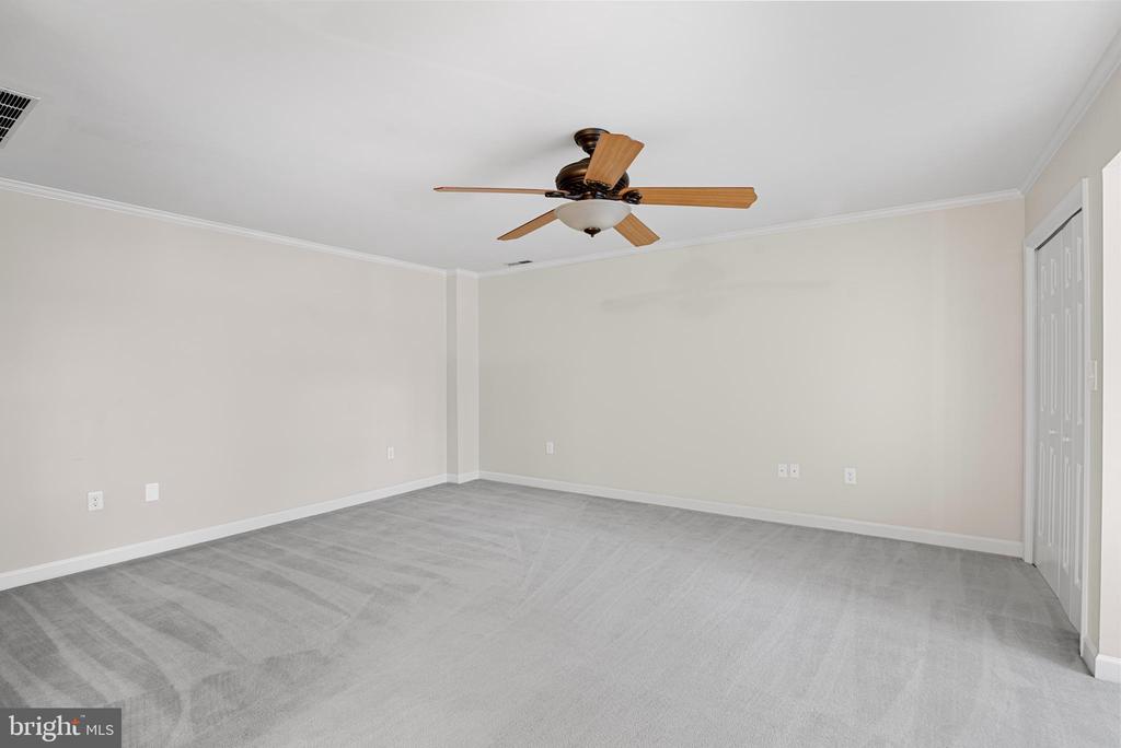 1175 S WASHINGTON STREET Unit: 18